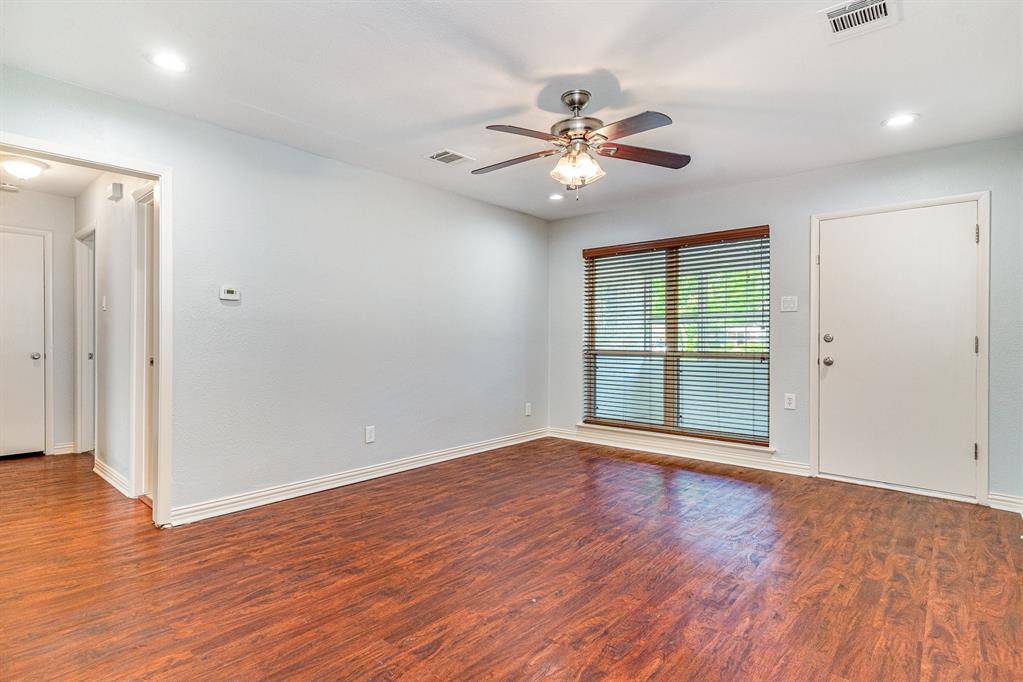 Dallas, TX 75243,8830 Boundbrook Avenue