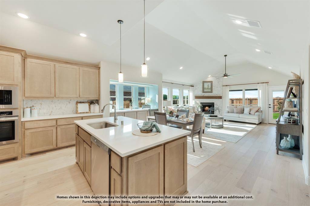 Alvarado, TX 76009,210 Comanche Trail