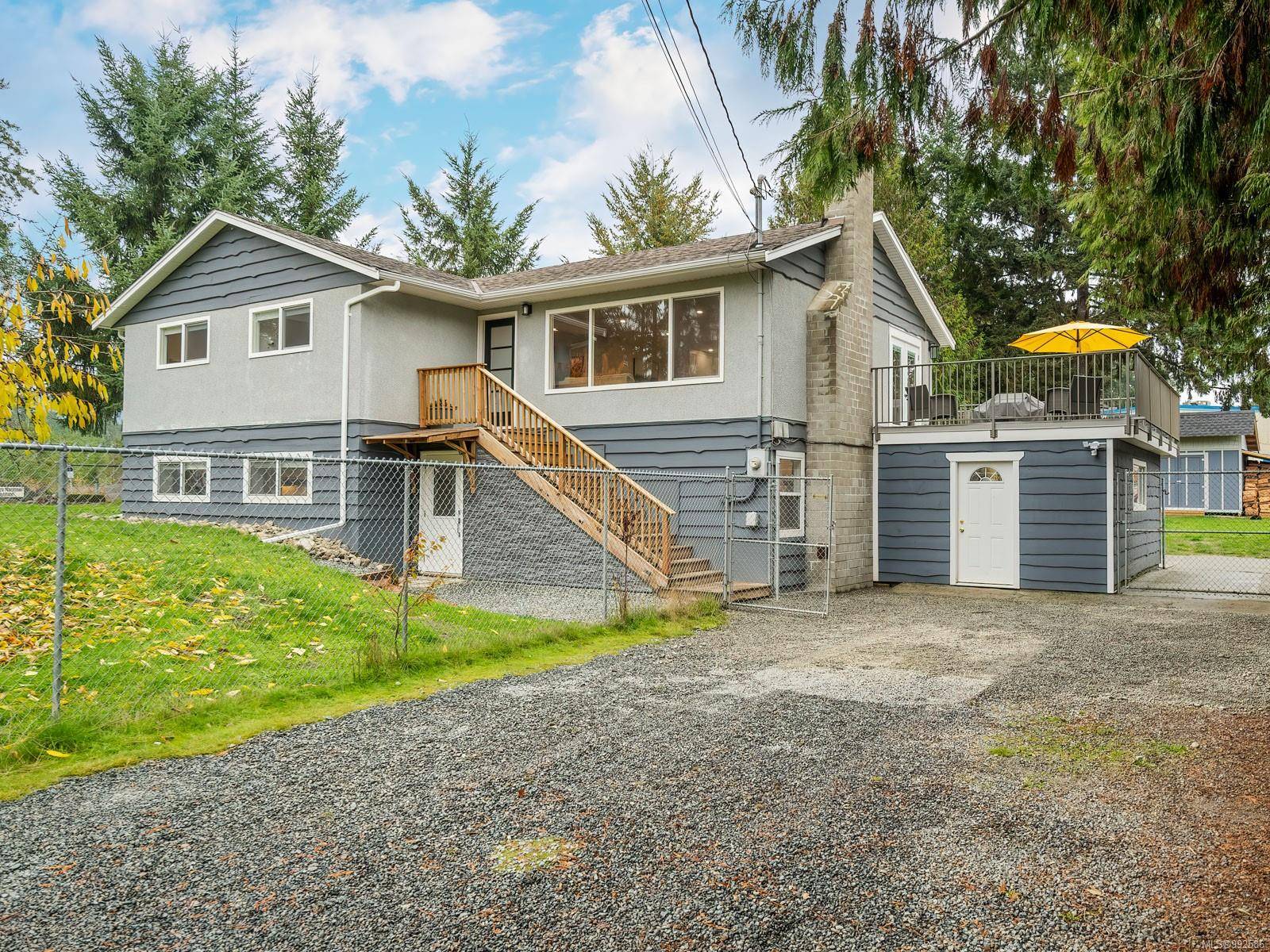 3513 Hallberg Rd, Nanaimo, BC V9G 1K1