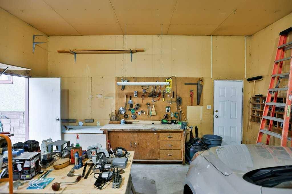 Taber, AB T1G 1G8,4616 56 AVE