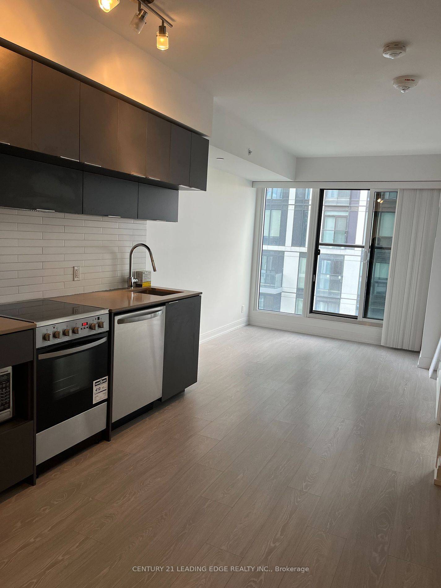 Toronto C08, ON M5A 1Z4,181 Dundas ST E #2801