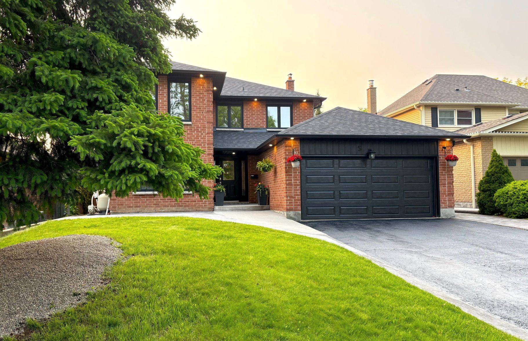 5 Bateman CT, Whitby, ON L1P 1E5