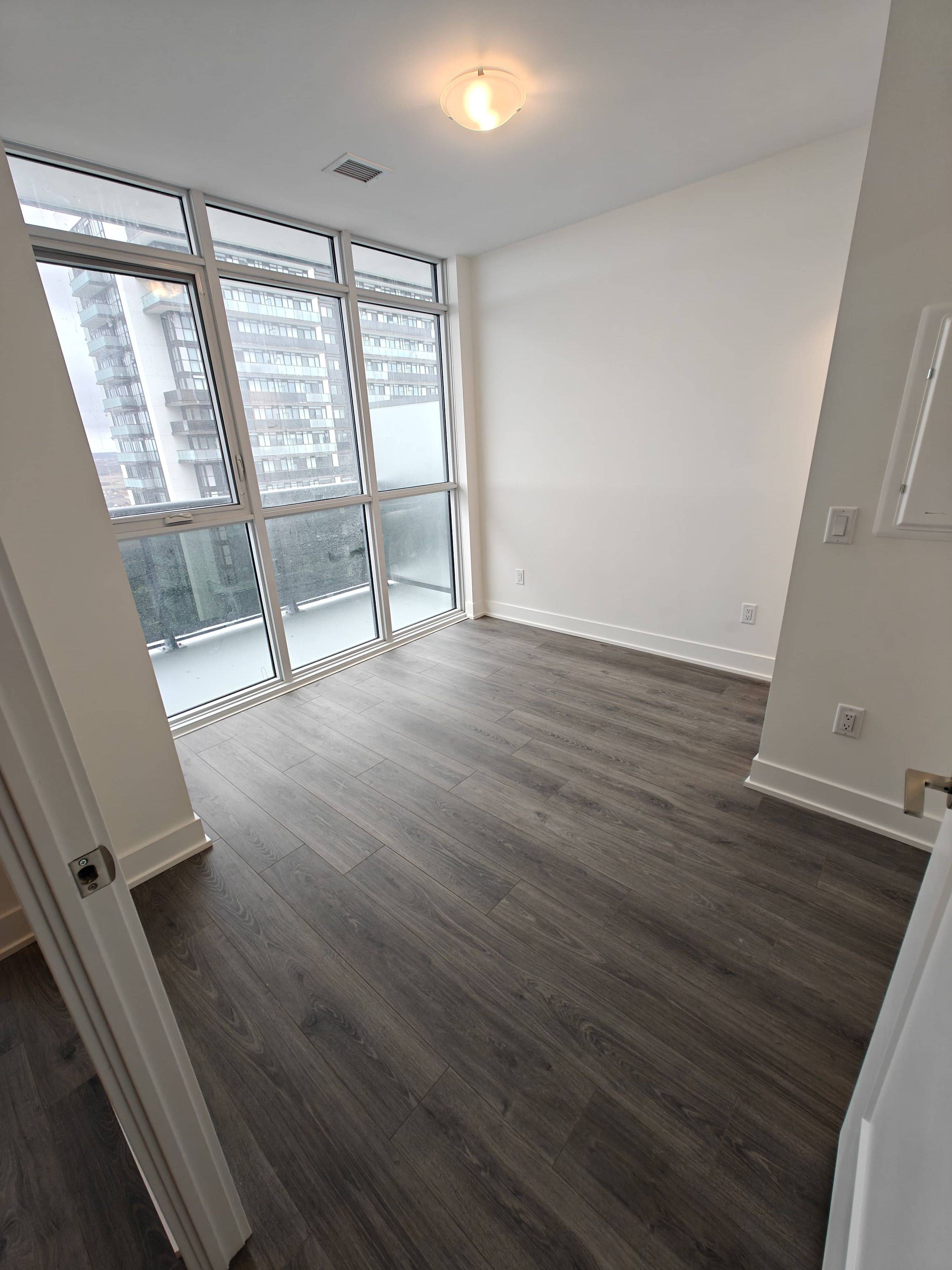 Oshawa, ON L1L 0W3,2545 Simcoe ST N #1911