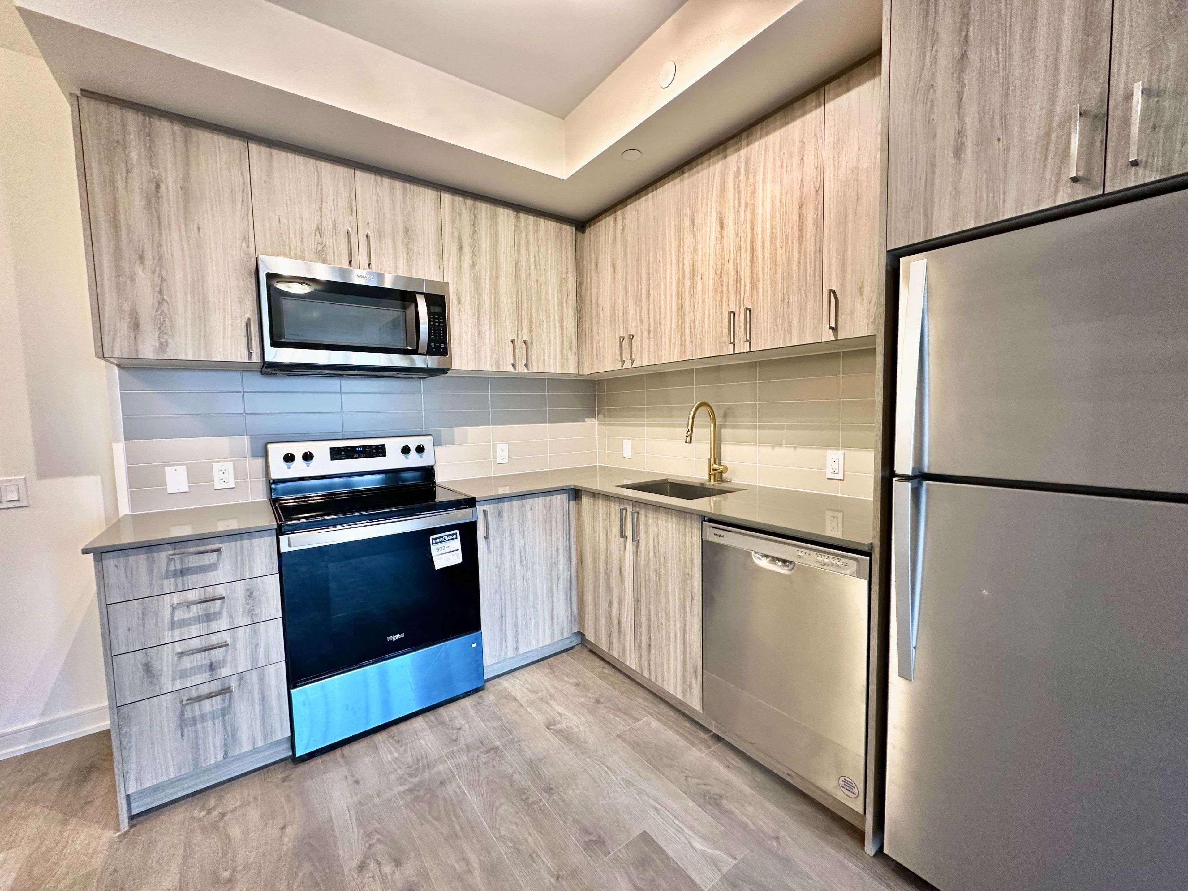 Milton, ON L9T 3L3,8010 Derry RD W #601