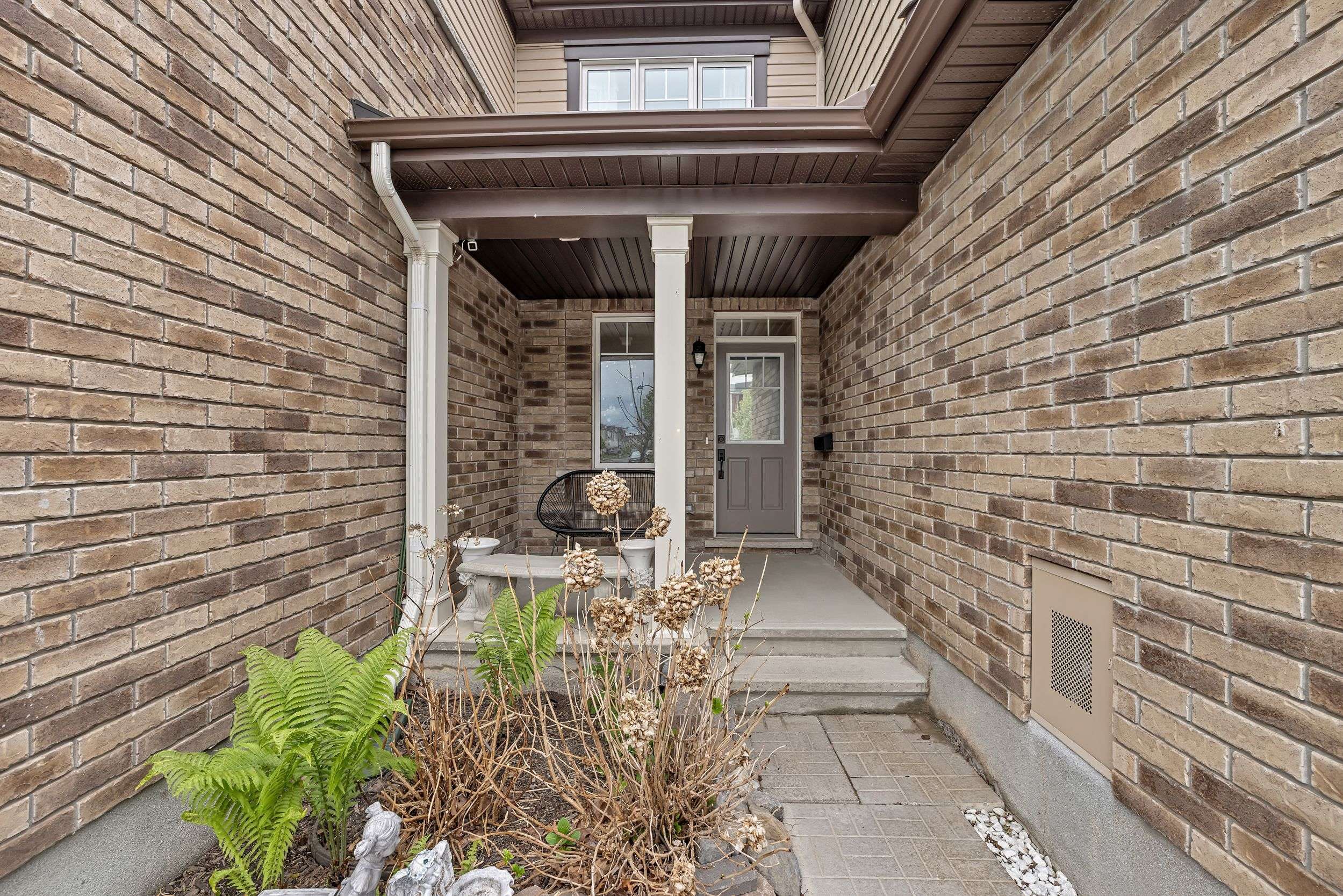 Barrhaven, ON K2J 6C9,756 Mayfly CRES