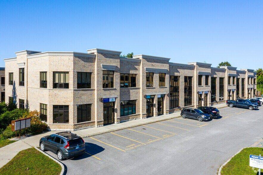 130 Terence Matthews CRES #G1, Kanata, ON K2M 0J1