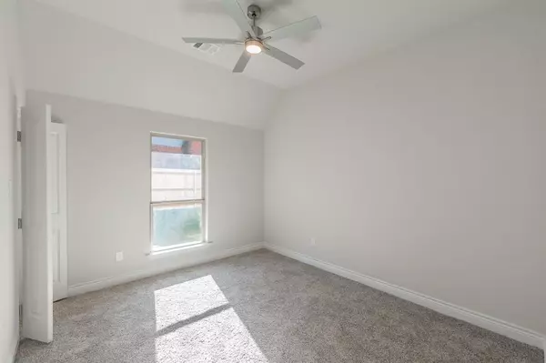 Azle, TX 76020,609 Keel Way