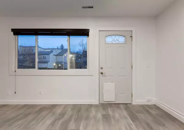 Calgary, AB T2N4M1,1540 29 ST NW #509