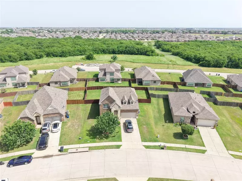 3114 Flowering Springs Drive, Forney, TX 75126