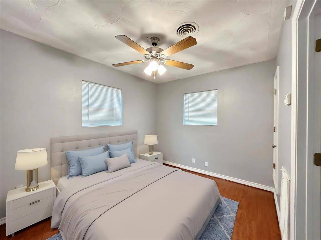 Euless, TX 76040,211 Skyway Drive #8