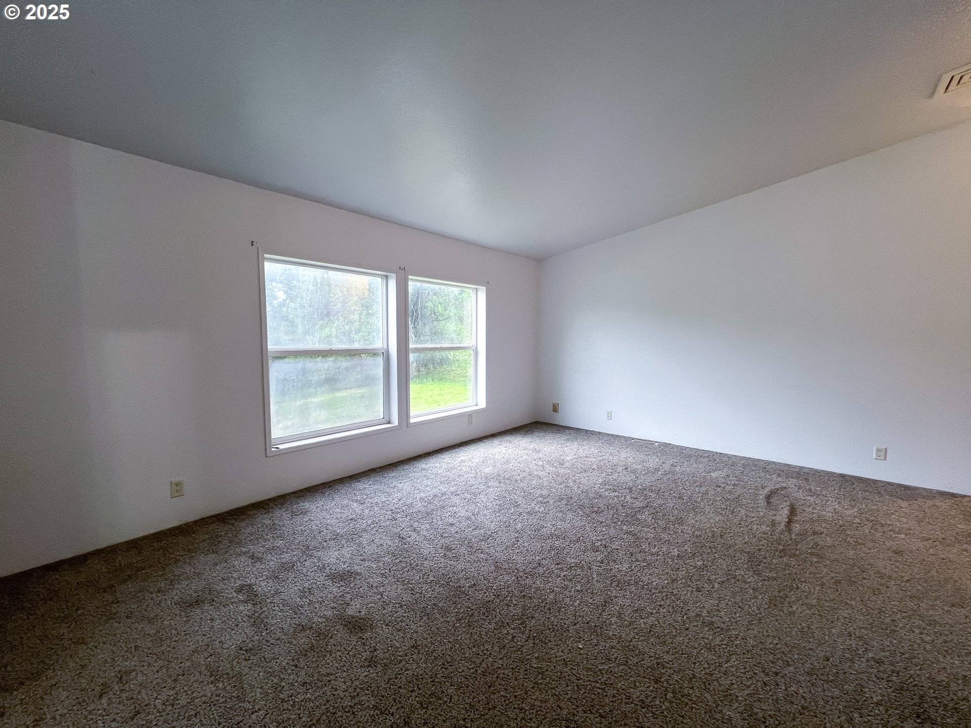 John Day, OR 97845,798 E MAIN ST
