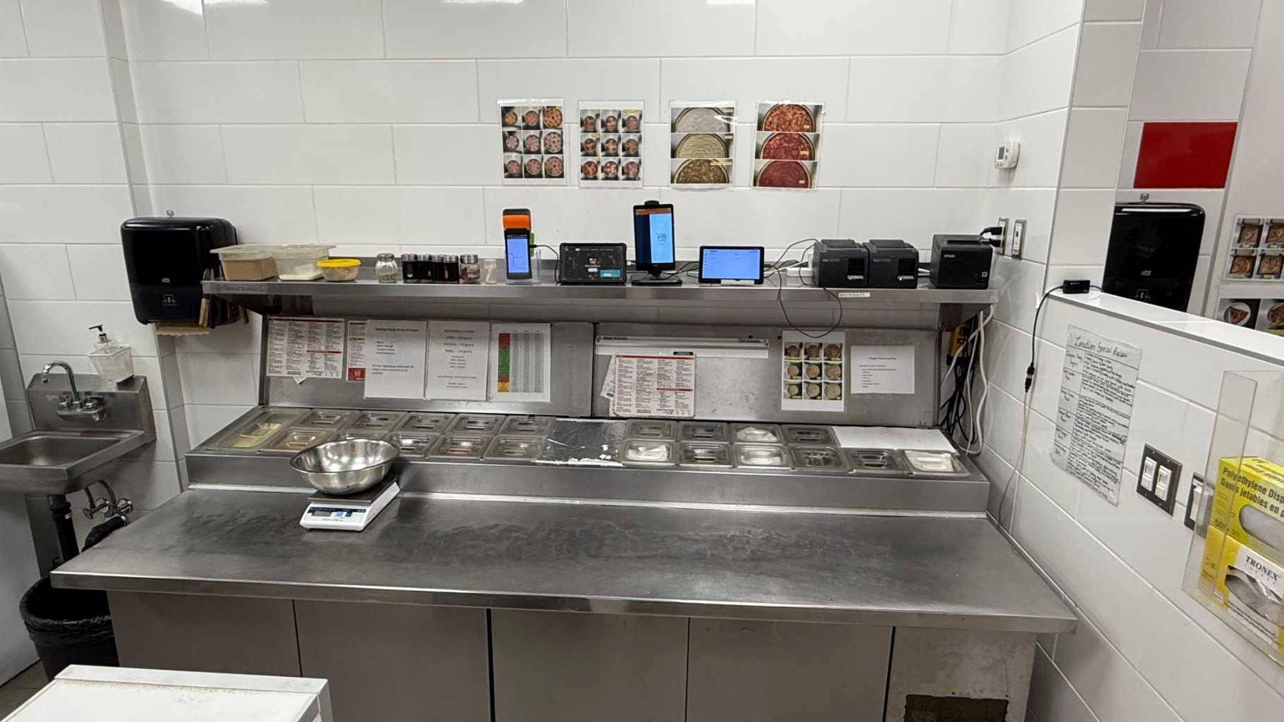 Calgary, AB T3E 0C3,3915 17 AVE Southwest #Villeges pizza