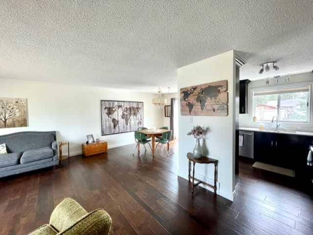 Wainwright, AB T9W 1J6,513 19 ST