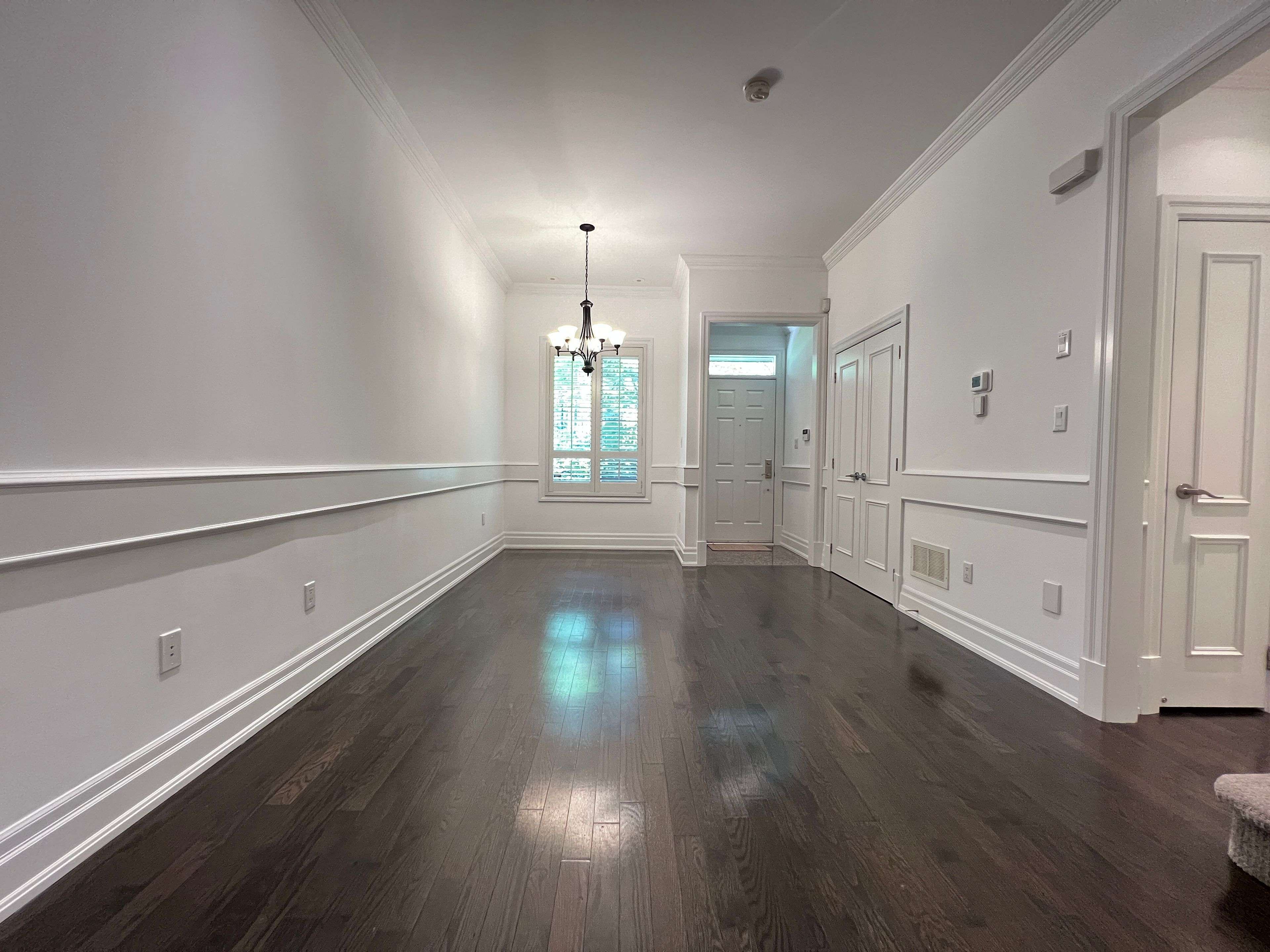 Toronto C12, ON M2P 1B6,53 York Mills RD #612