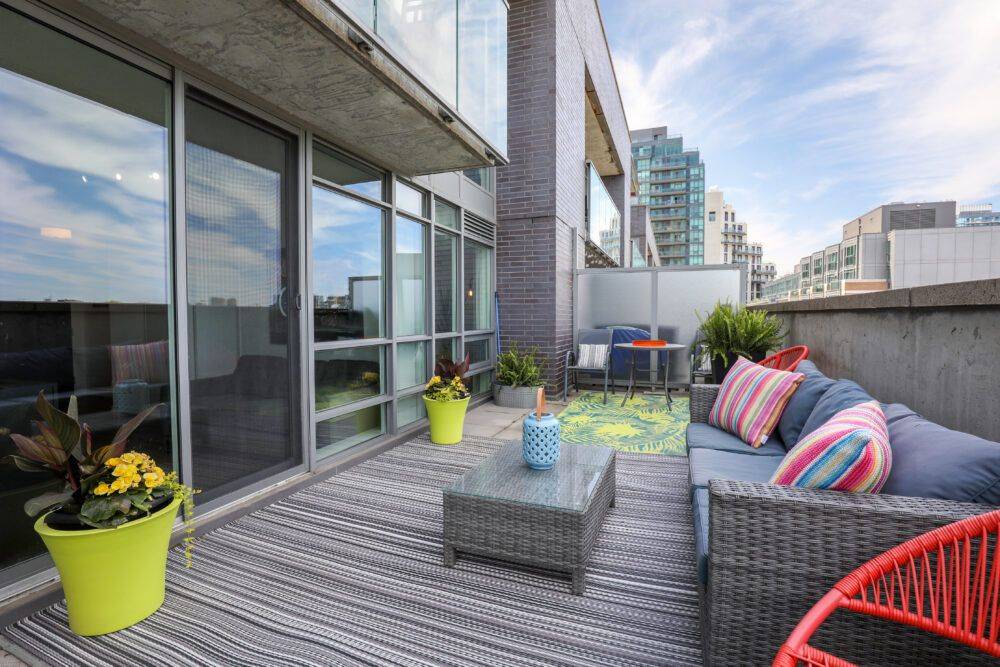 Toronto C01, ON M6J 0B1,68 Abell ST S #737