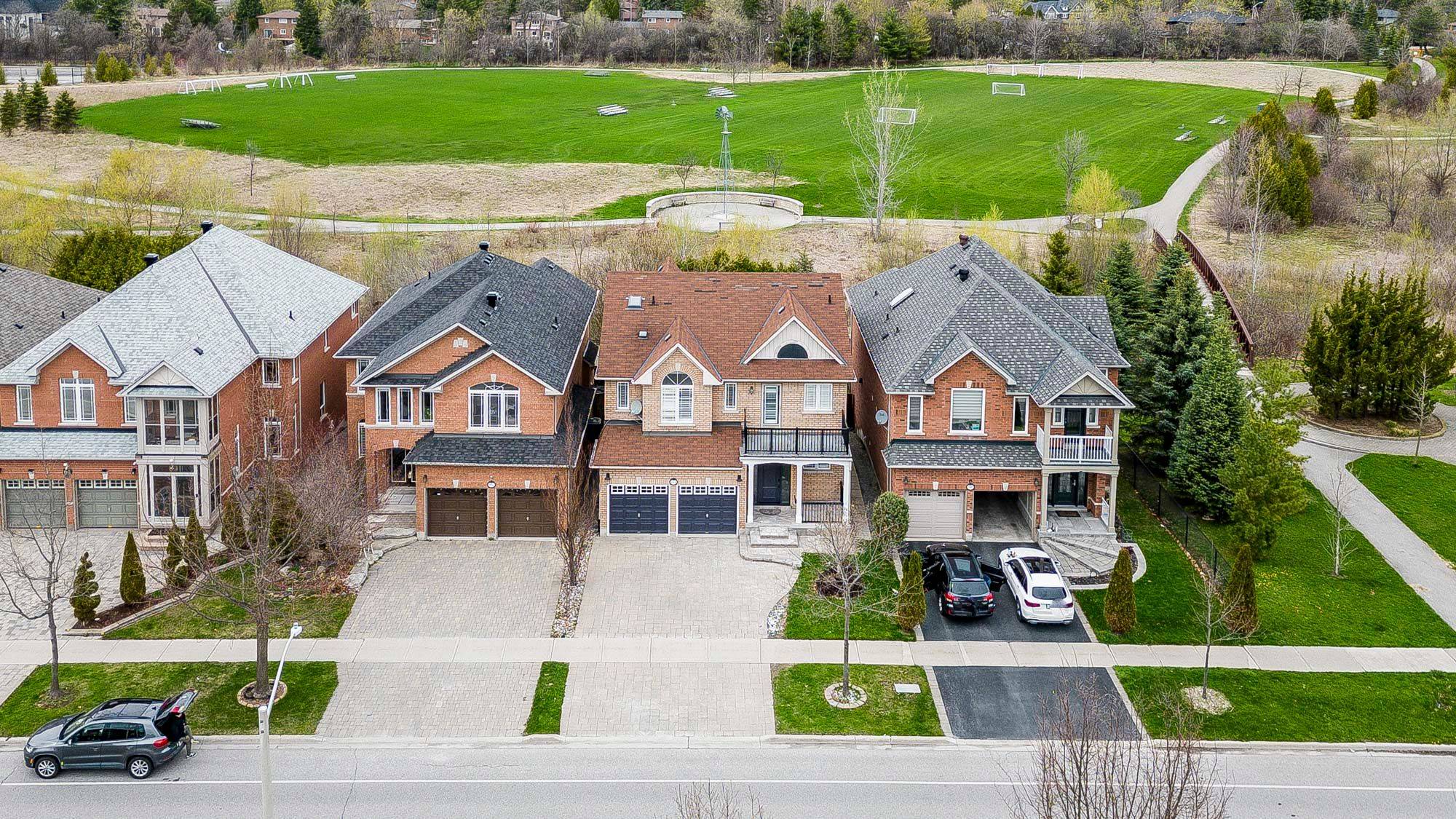 Richmond Hill, ON L4E 4R1,60 Regatta AVE