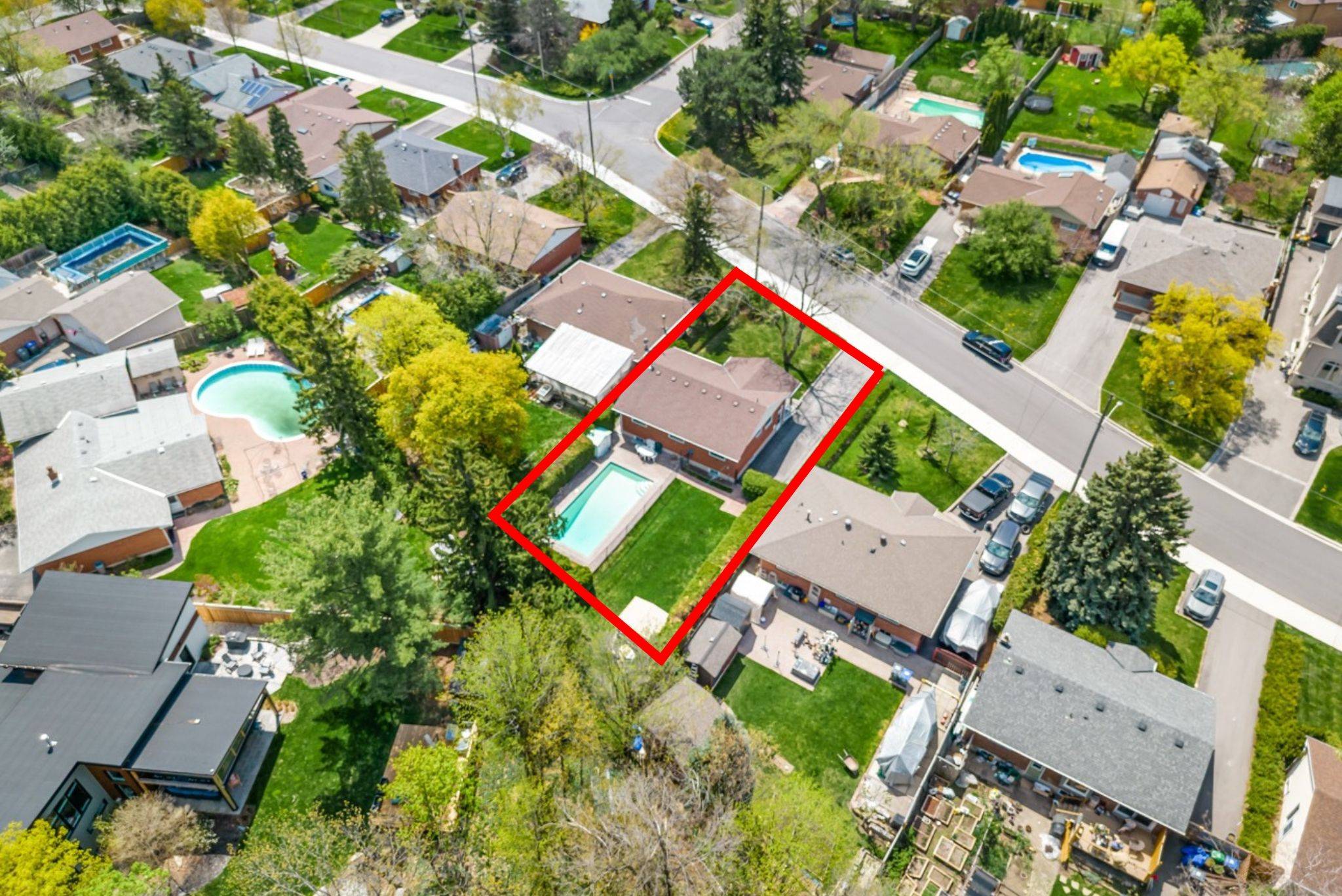 Mississauga, ON L5M 1E5,43 Theodore DR