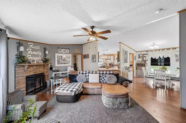 Whitney, TX 76692,104 Sandy Court