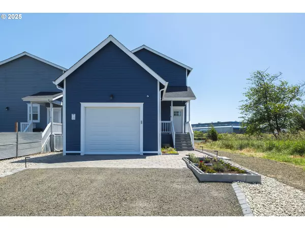 Raymond, WA 98577,345 ISLAND LN