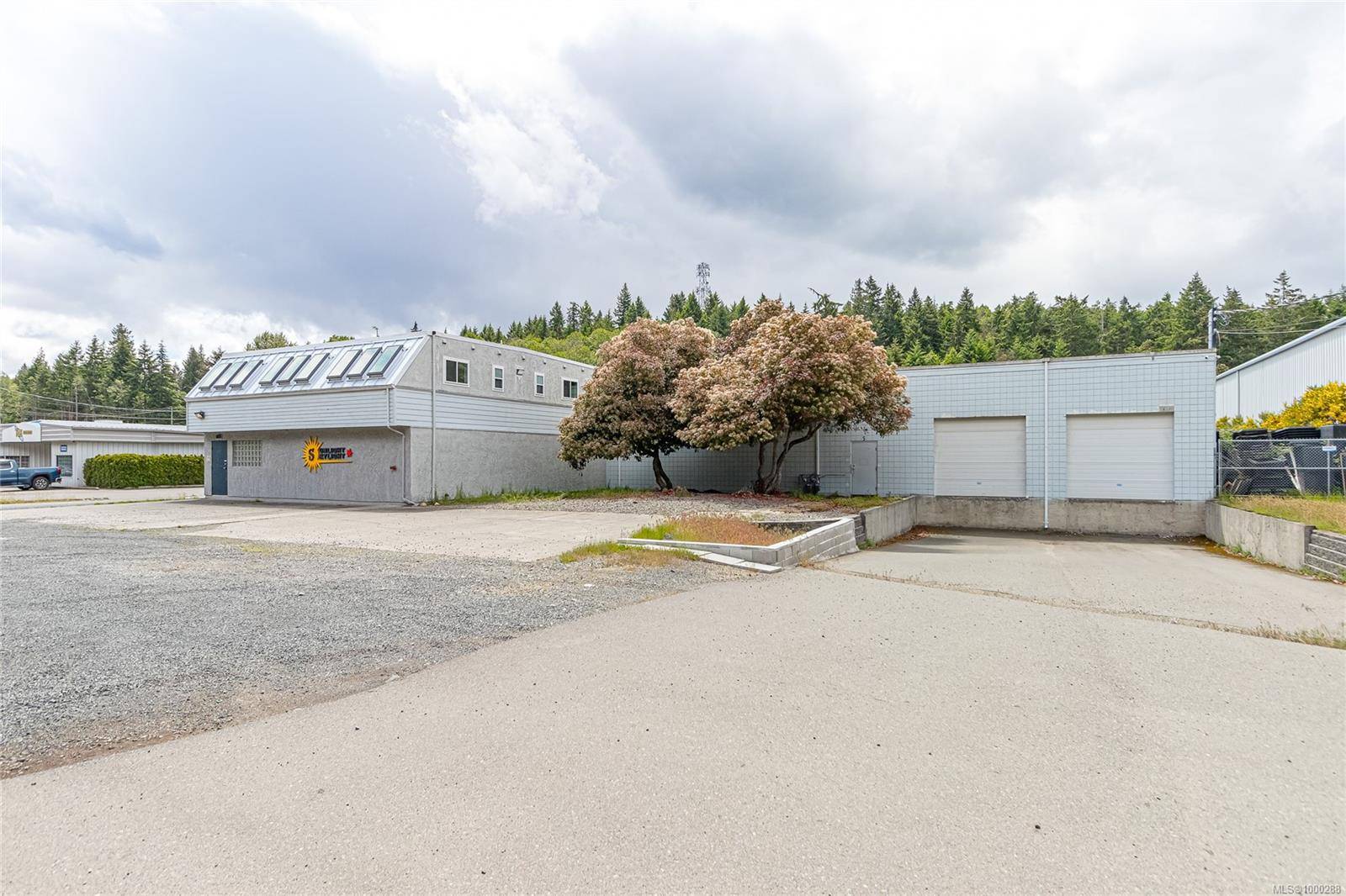 1210 Industrial Way #8, Parksville, BC V9P 2W8