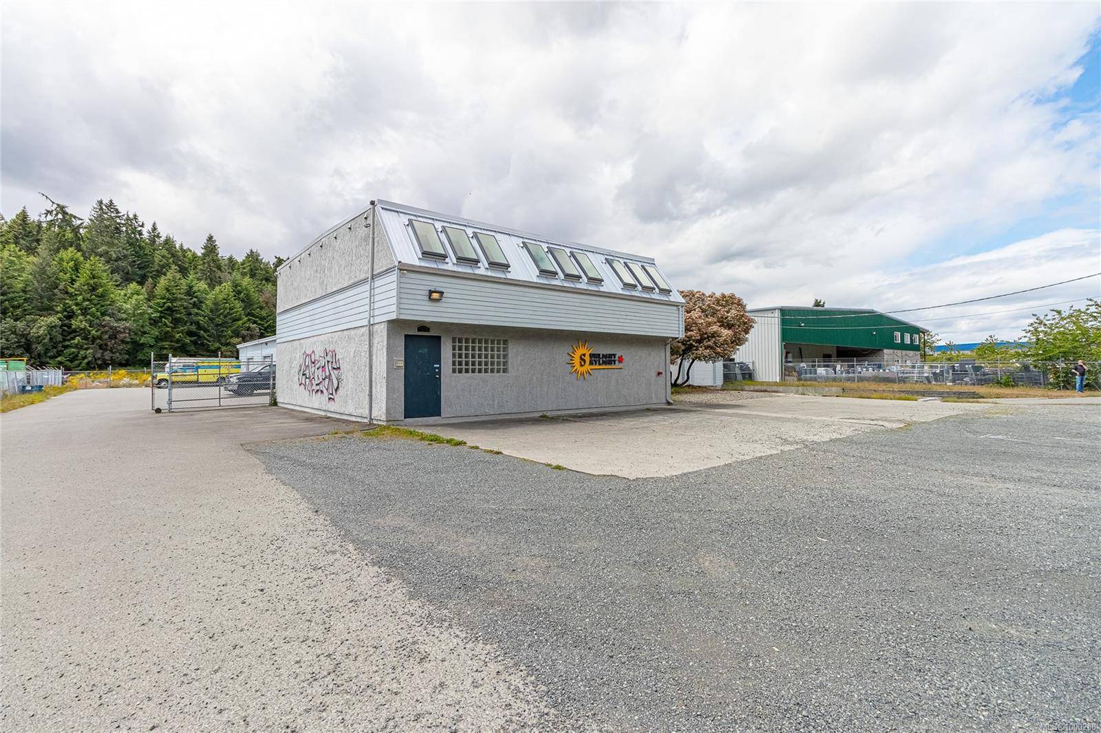 Parksville, BC V9P 2W8,1210 Industrial Way #8