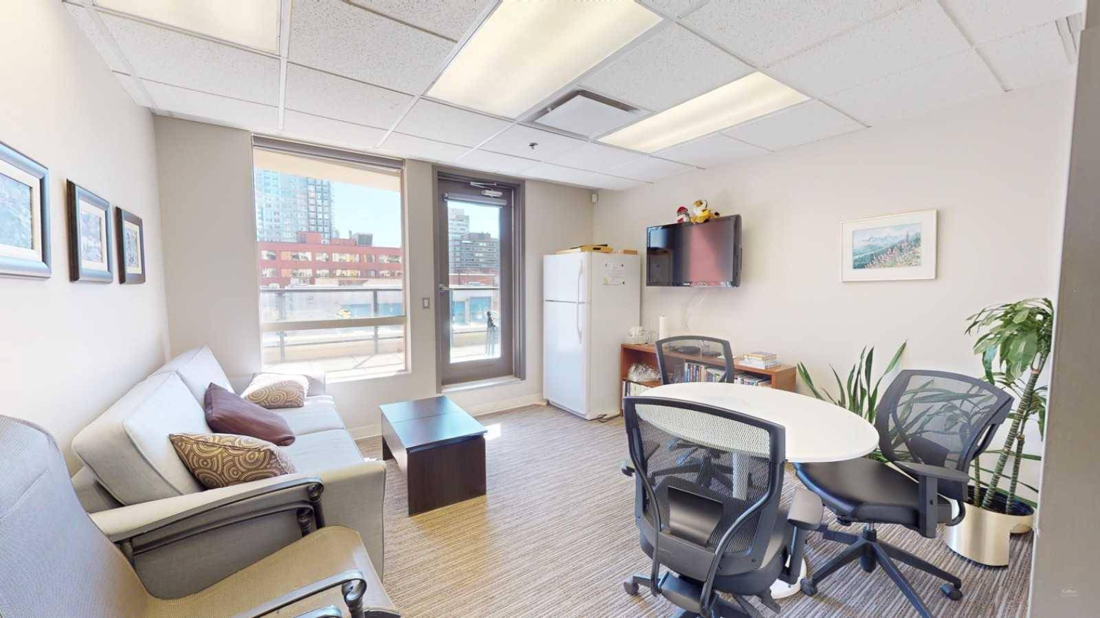 Calgary, AB T2R 1S6,1053 10 ST Southwest #206
