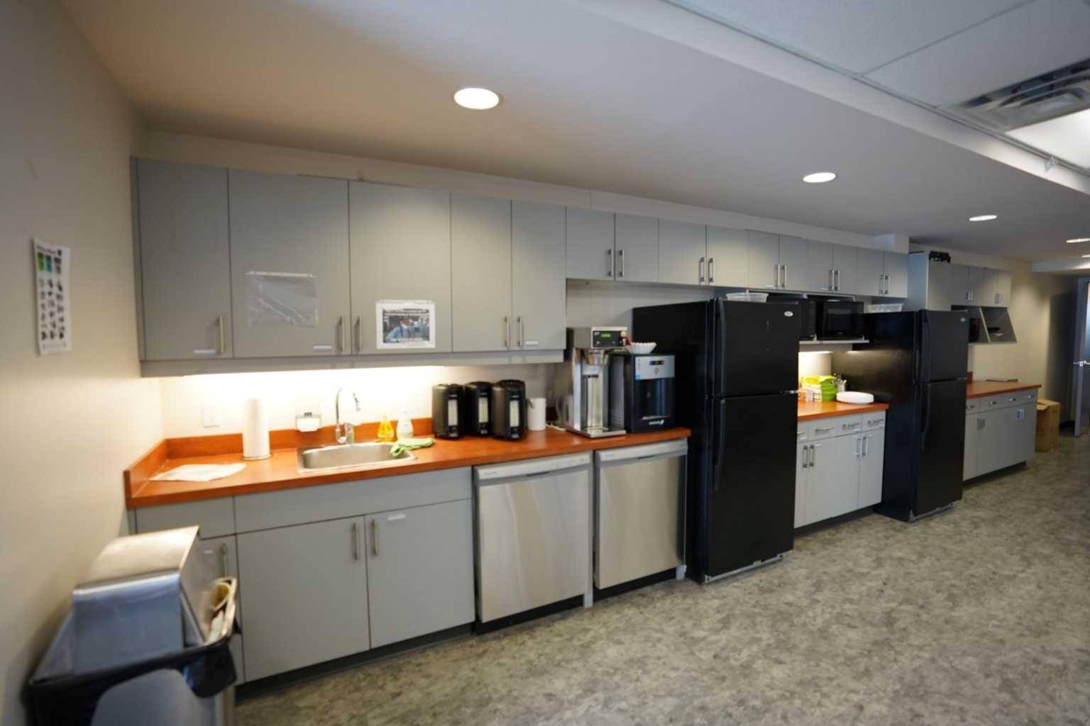 Edmonton, AB T6E 3P1,6111 91 ST