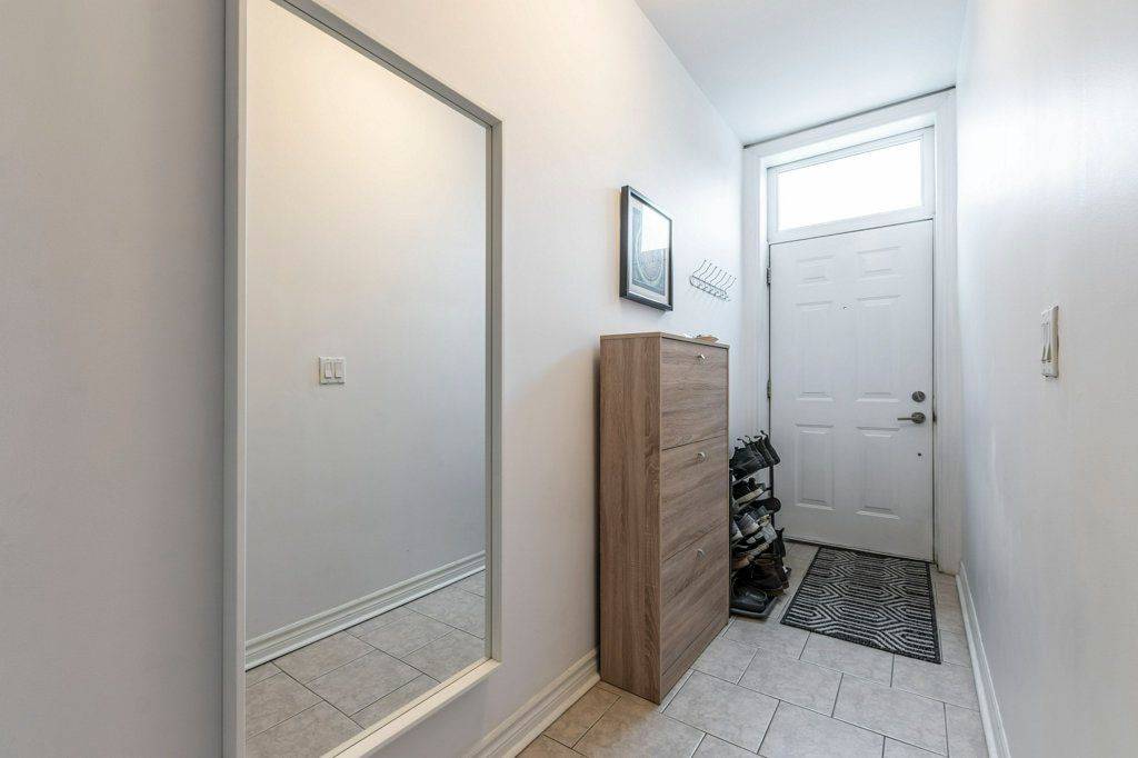 Hamilton, ON L8L 4N1,346 Hughson ST N