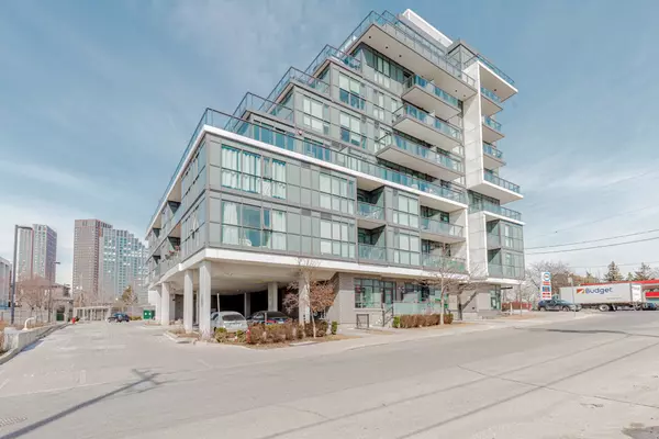 16 McAdam AVE #803, Toronto W04, ON M6A 1S5