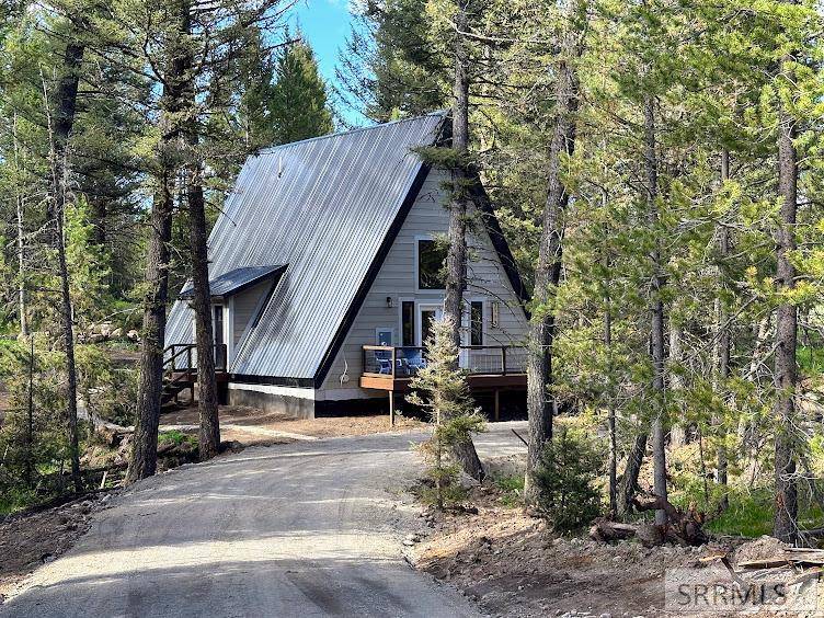2773 NE Sage Hen Drive, Island Park, ID 83429