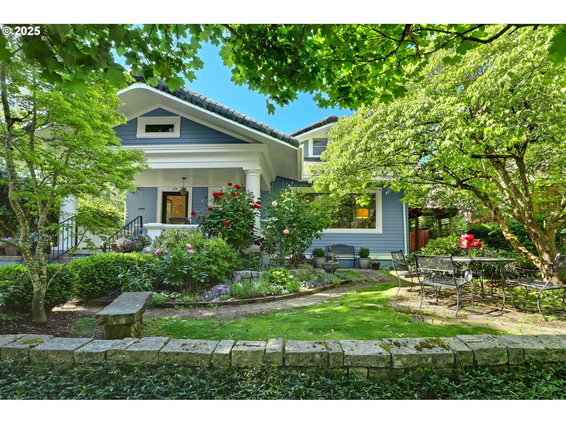 803 NE LAURELHURST PL, Portland, OR 97232