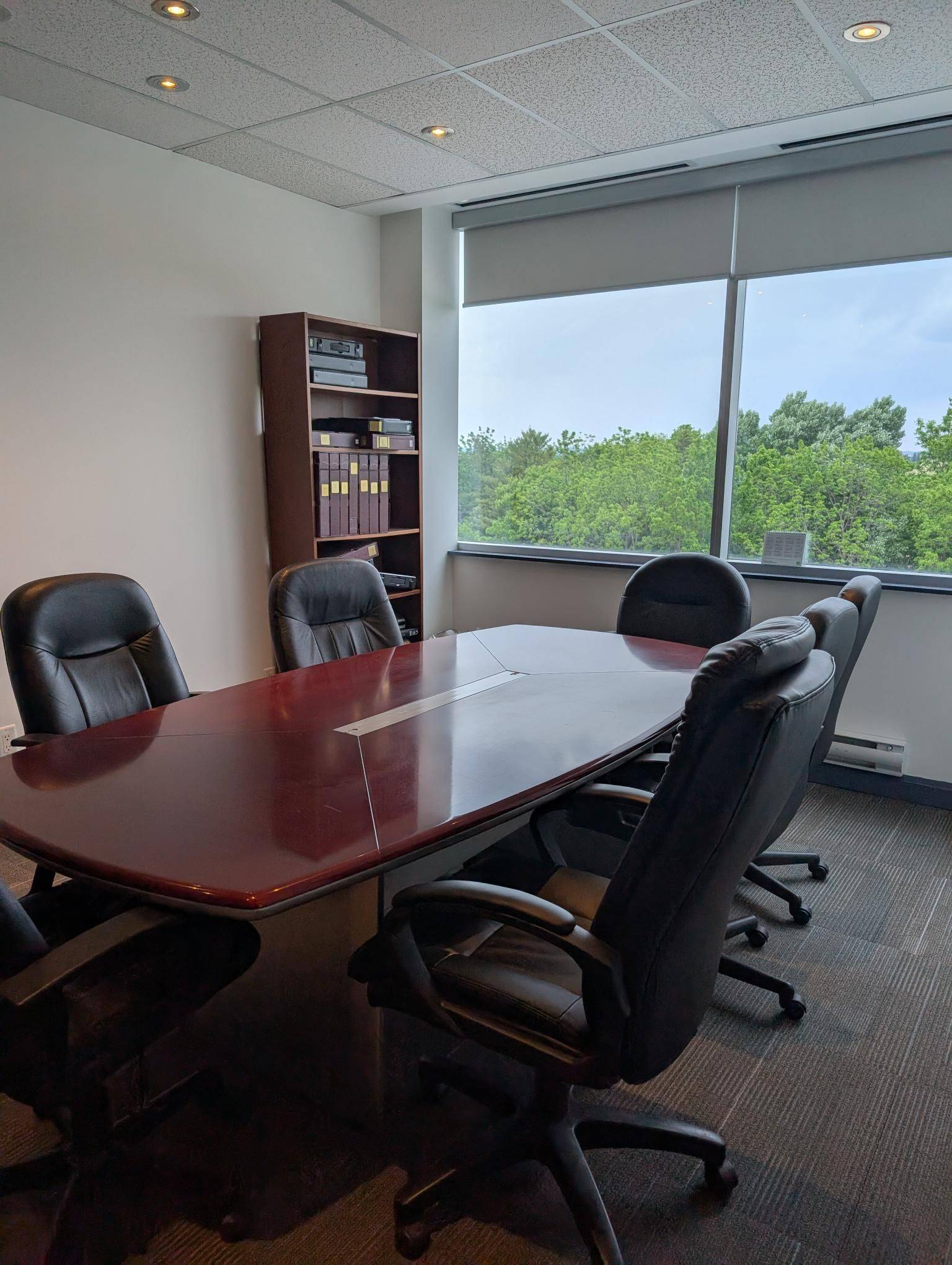 Markham, ON L3R 9W9,8920 Woodbine AVE #405