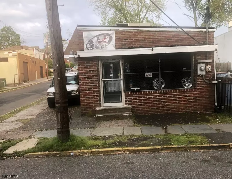 City Of Orange Twp., NJ 07050,84 Bell St