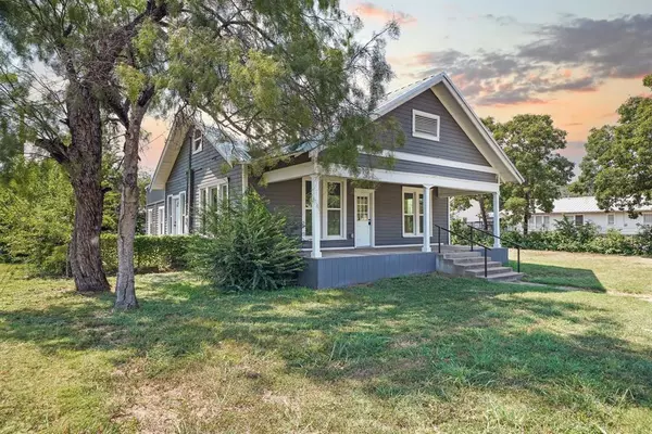 1108 SW 5th Avenue,  Mineral Wells,  TX 76067