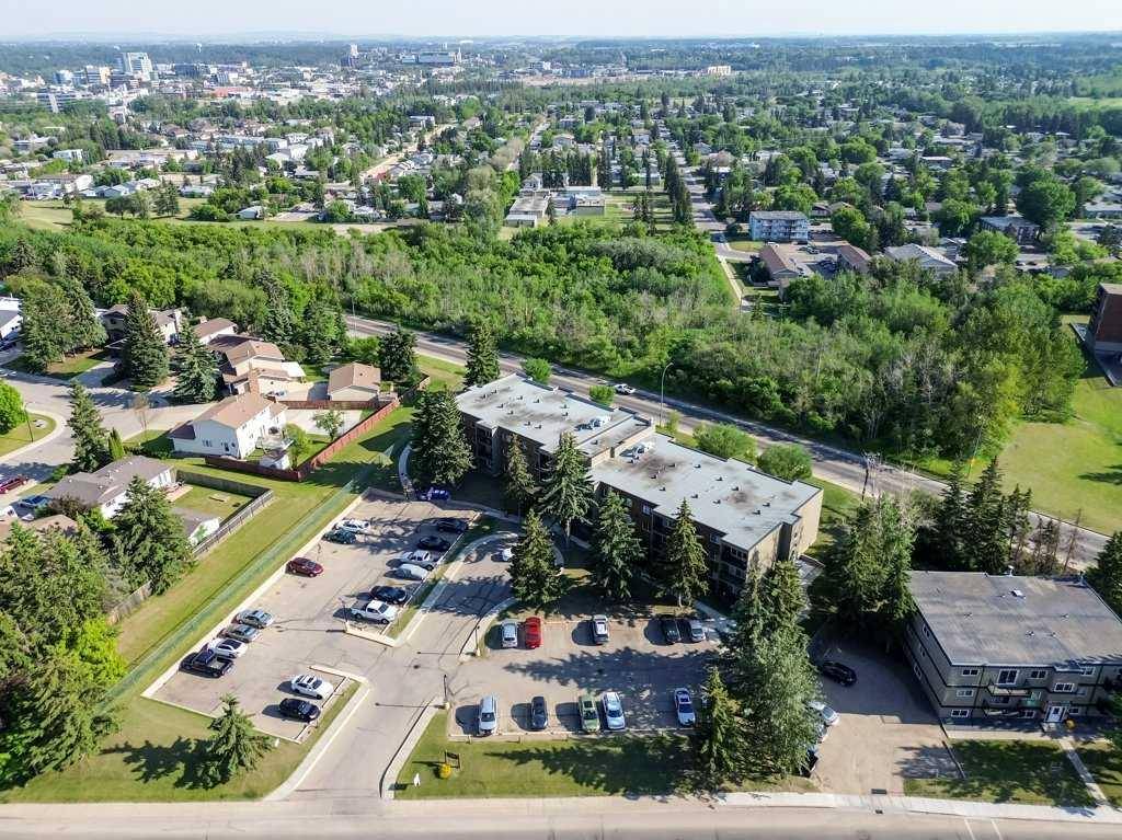 Red Deer, AB T4N 6G2,103 Hermary ST #256