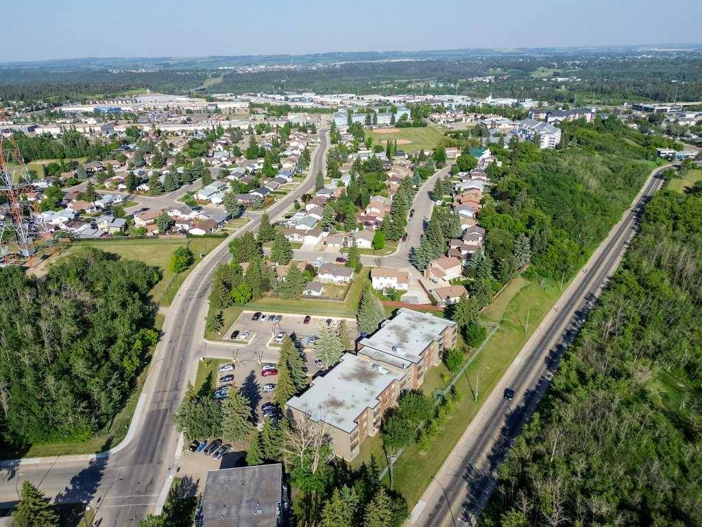 Red Deer, AB T4N 6G2,103 Hermary ST #256