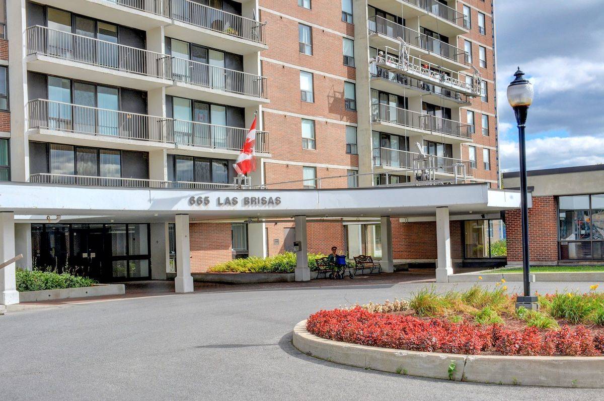 Overbrook - Castleheights And Area, ON K1K 3Y4,665 Bathgate DR #1705