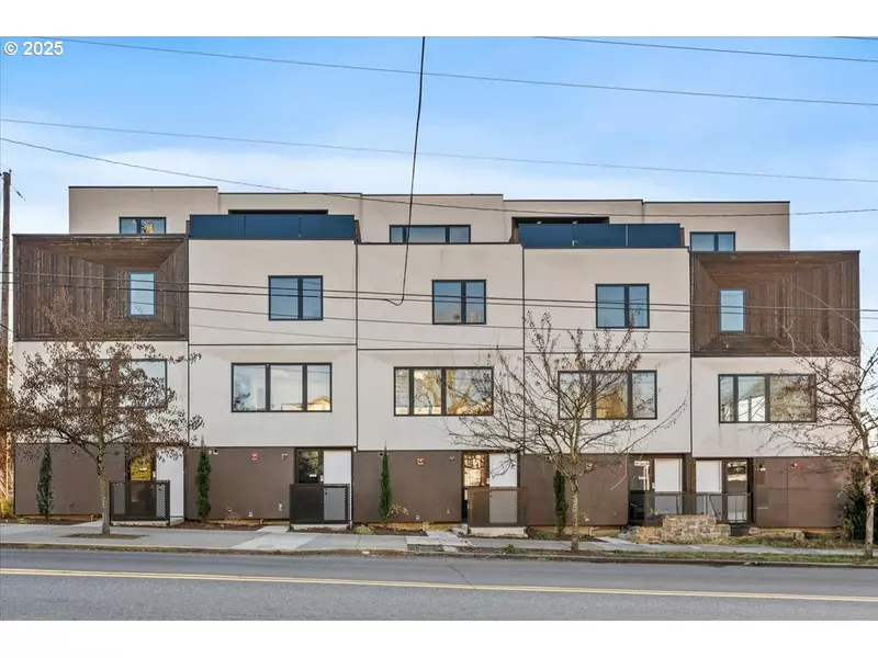 2264 SE DIVISION ST, Portland, OR 97202