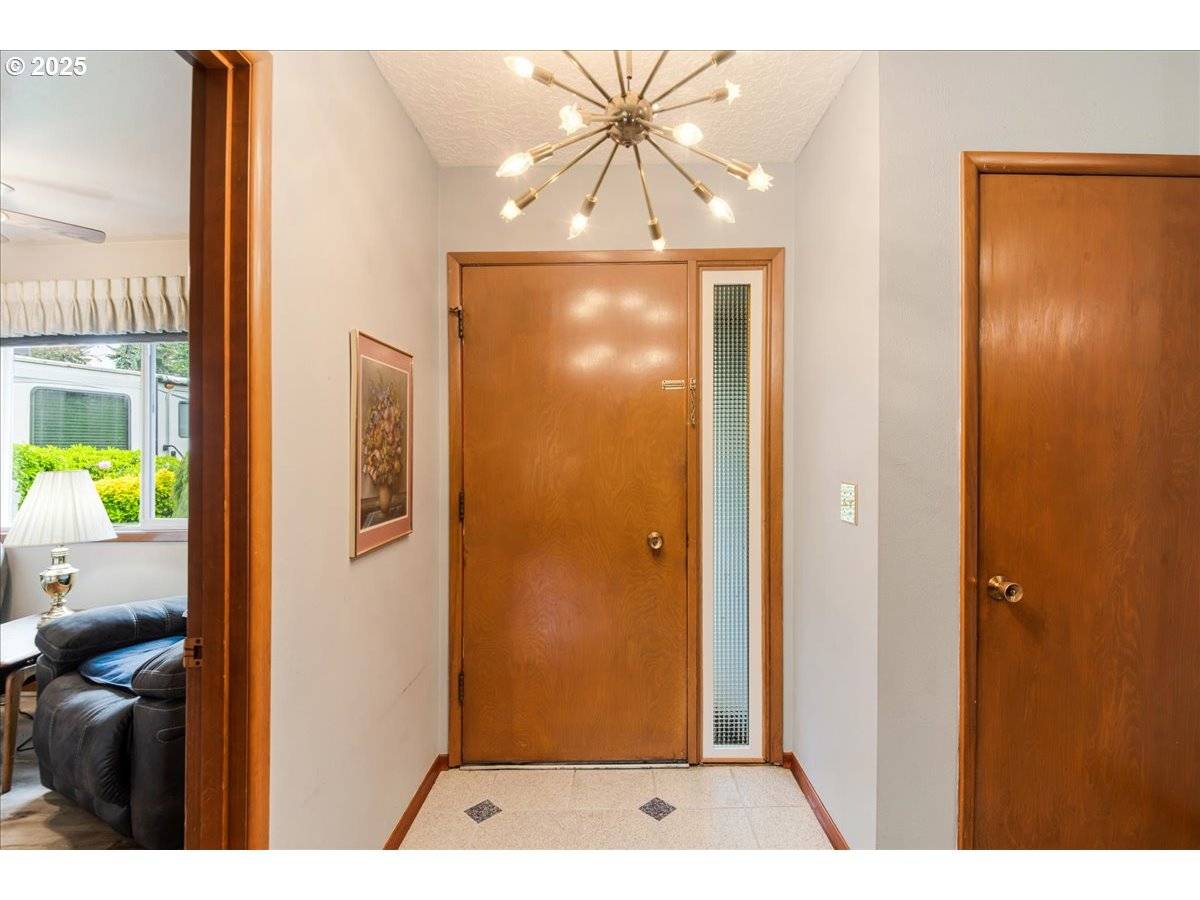 Portland, OR 97230,13605 NE CLACKAMAS ST