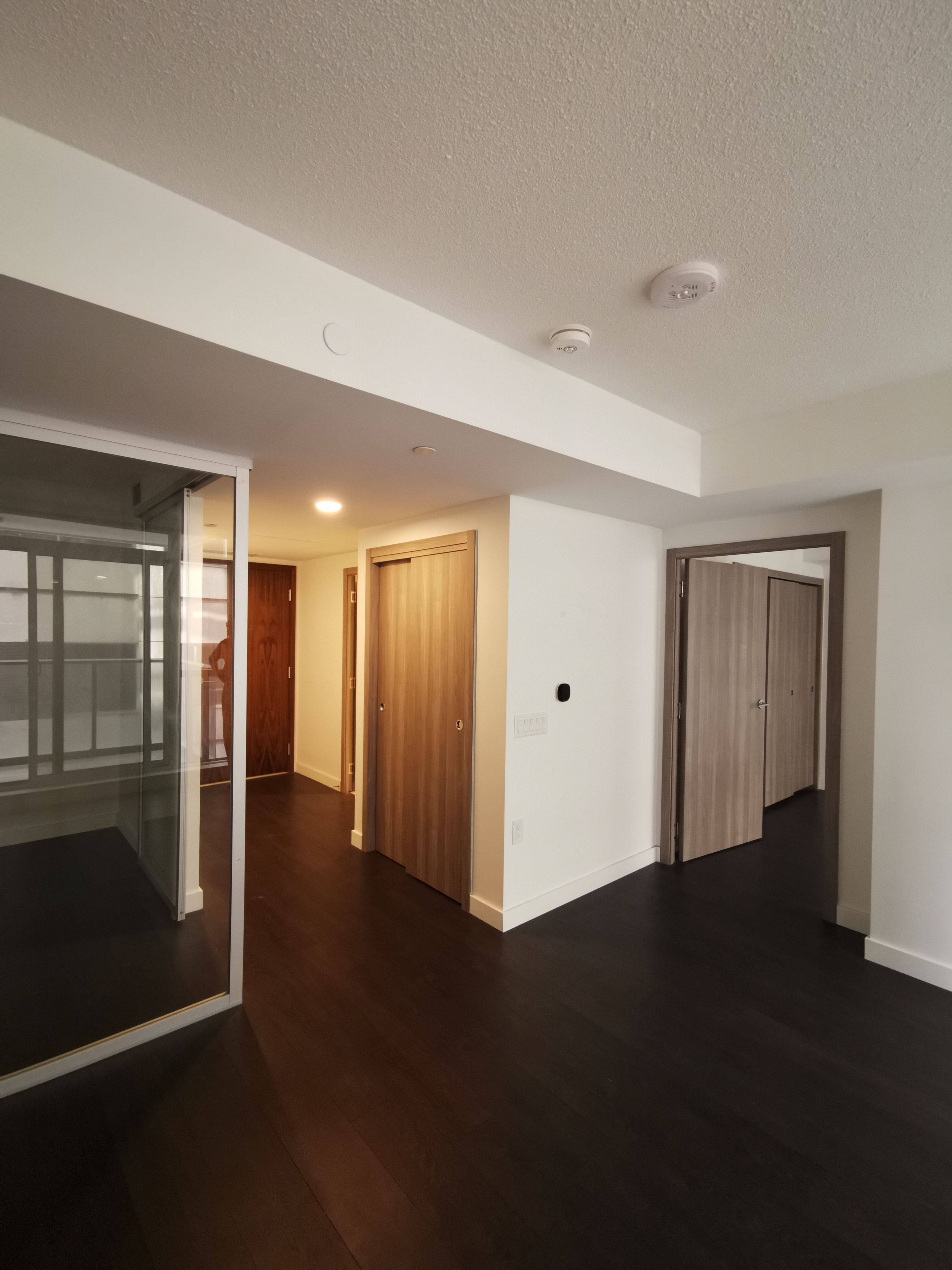 Toronto C01, ON M5V 2E9,38 Widmer ST #710