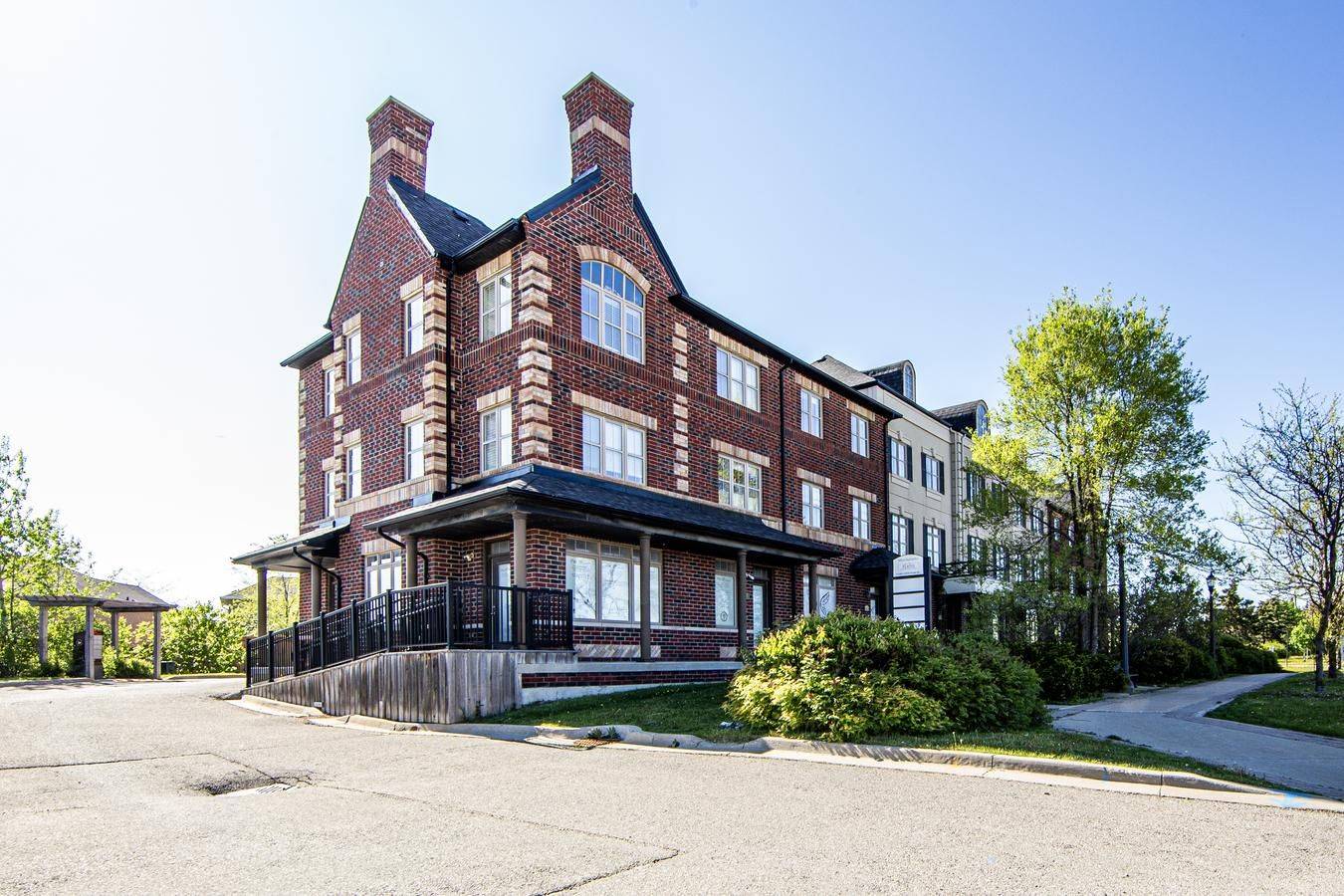 10390 Keele ST, Vaughan, ON L6A 4M9