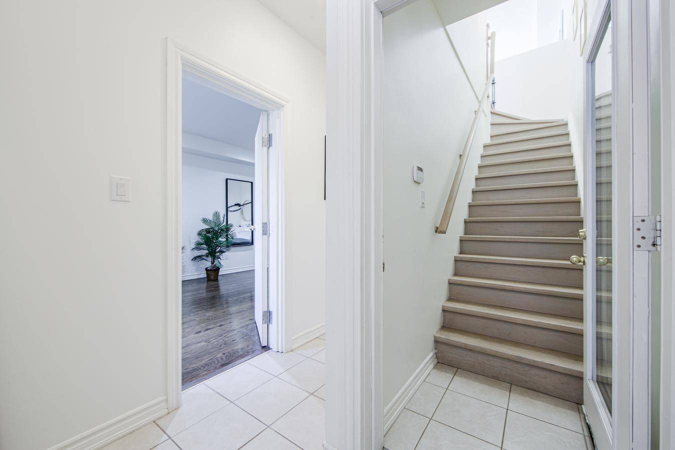 Vaughan, ON L6A 4M9,10390 Keele ST