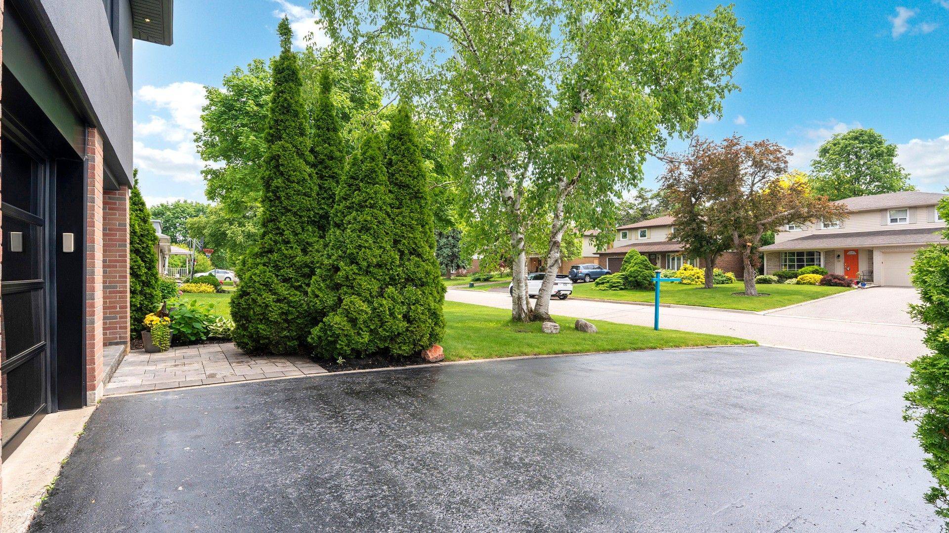 Markham, ON L3T 3E8,24 Colonsay RD