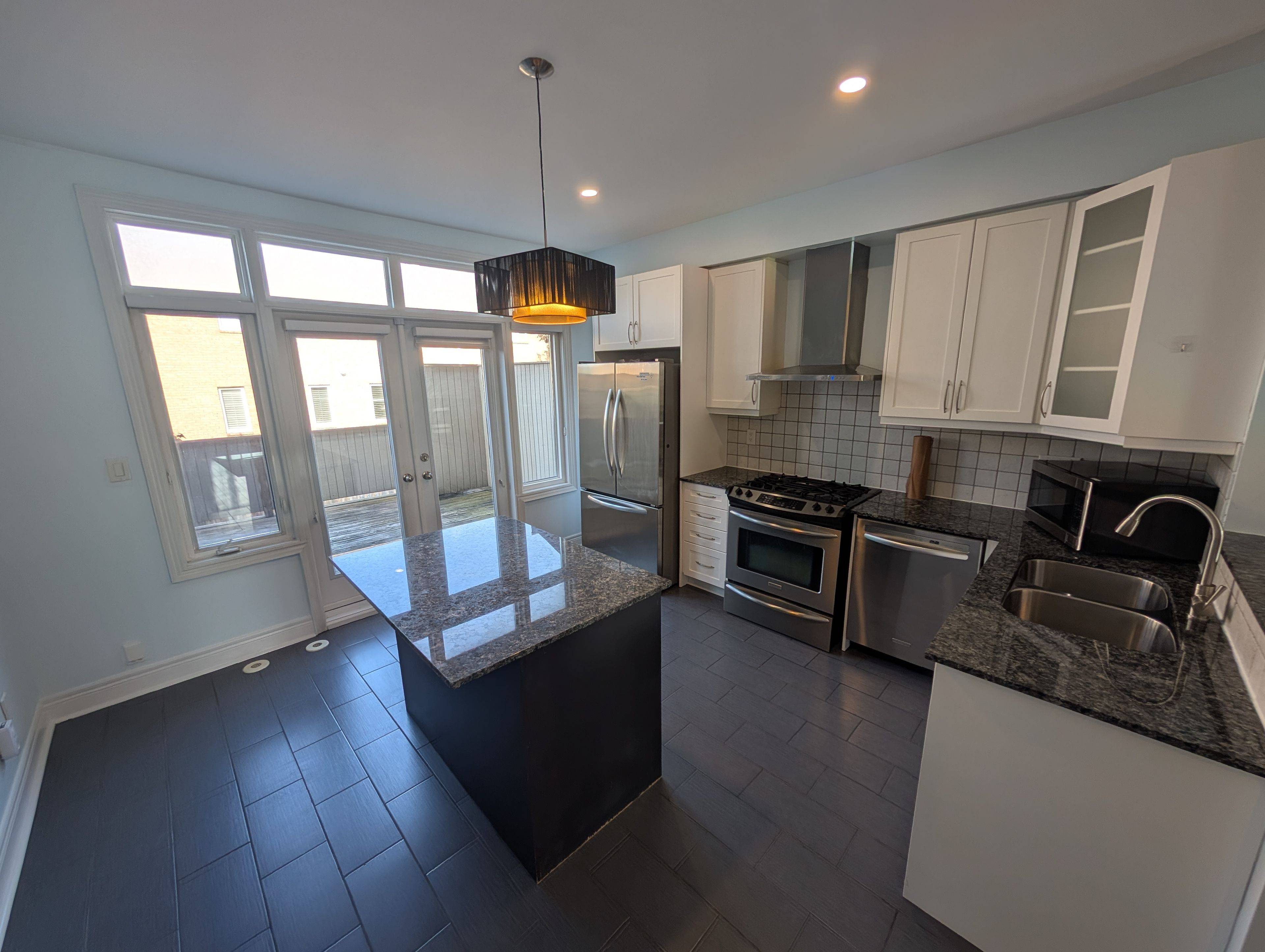 Toronto W06, ON M8Z 0B8,91 Ruby Lang LN