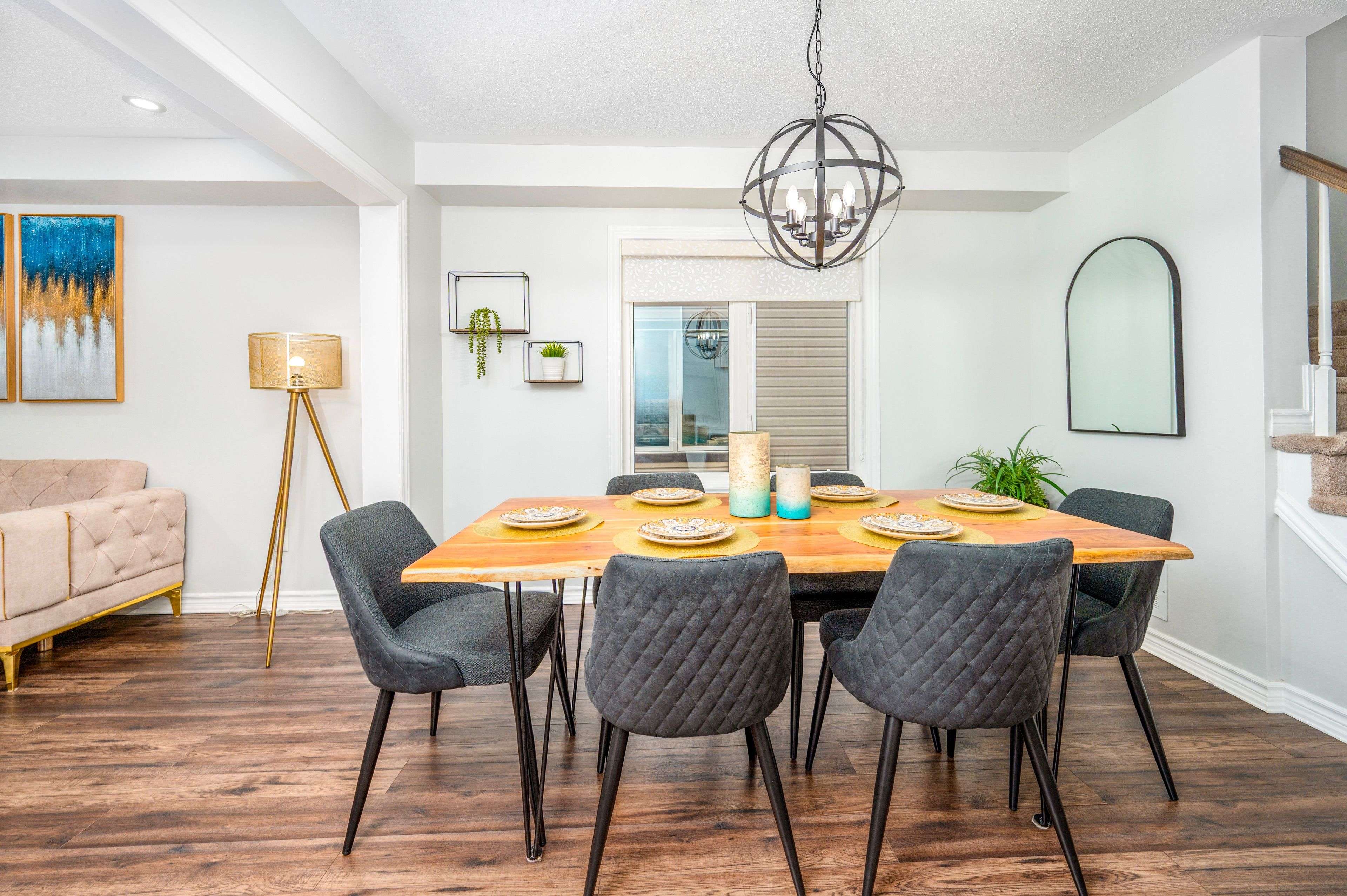 Kanata, ON K2M 0M2,223 Conifer Creek CIR