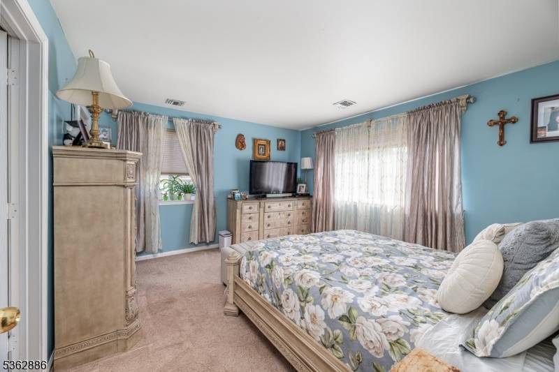 Hamburg Boro, NJ 07419,147 Falcon Ridge Way