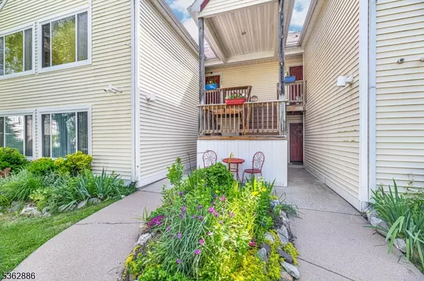Hamburg Boro, NJ 07419,147 Falcon Ridge Way