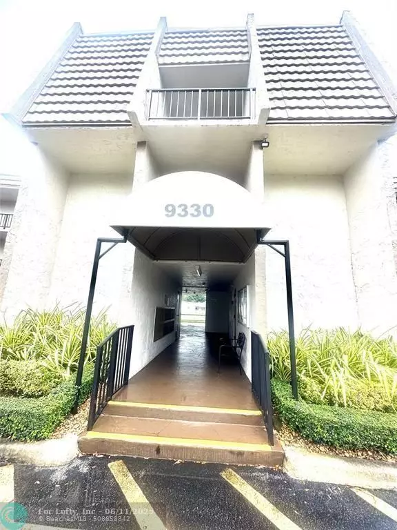9330 Lime Bay Blvd #108, Tamarac, FL 33321