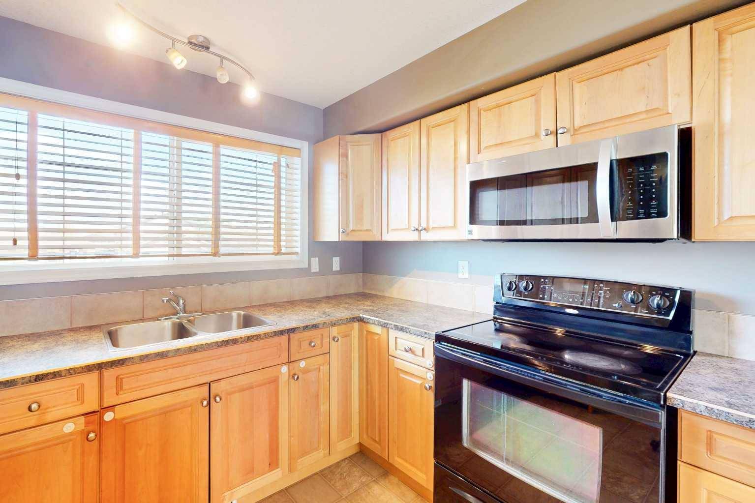 Fort Mcmurray, AB T9K 2W5,220 Swanson CRES #14