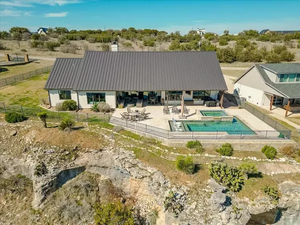 Strawn, TX 76475,7033 Hells Gate Loop